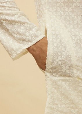 Warm White Floral Chikankari Embroidered Kurta Set image number 3